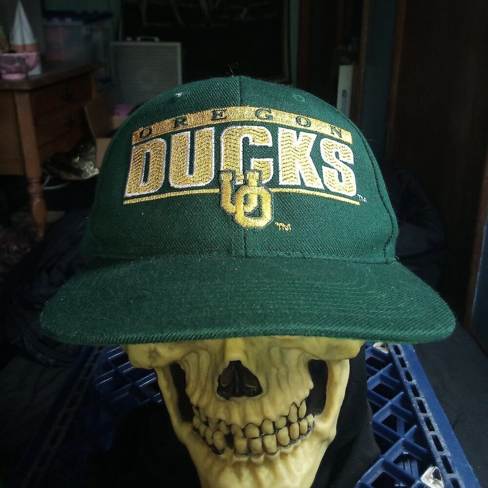 Deadstock Vintage Sports Specialties Oregon Ducks Snap Hat Cap